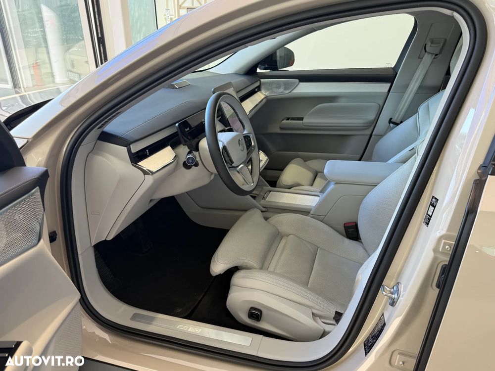 VOLVO Unknown Model 2025 — imagine 11
