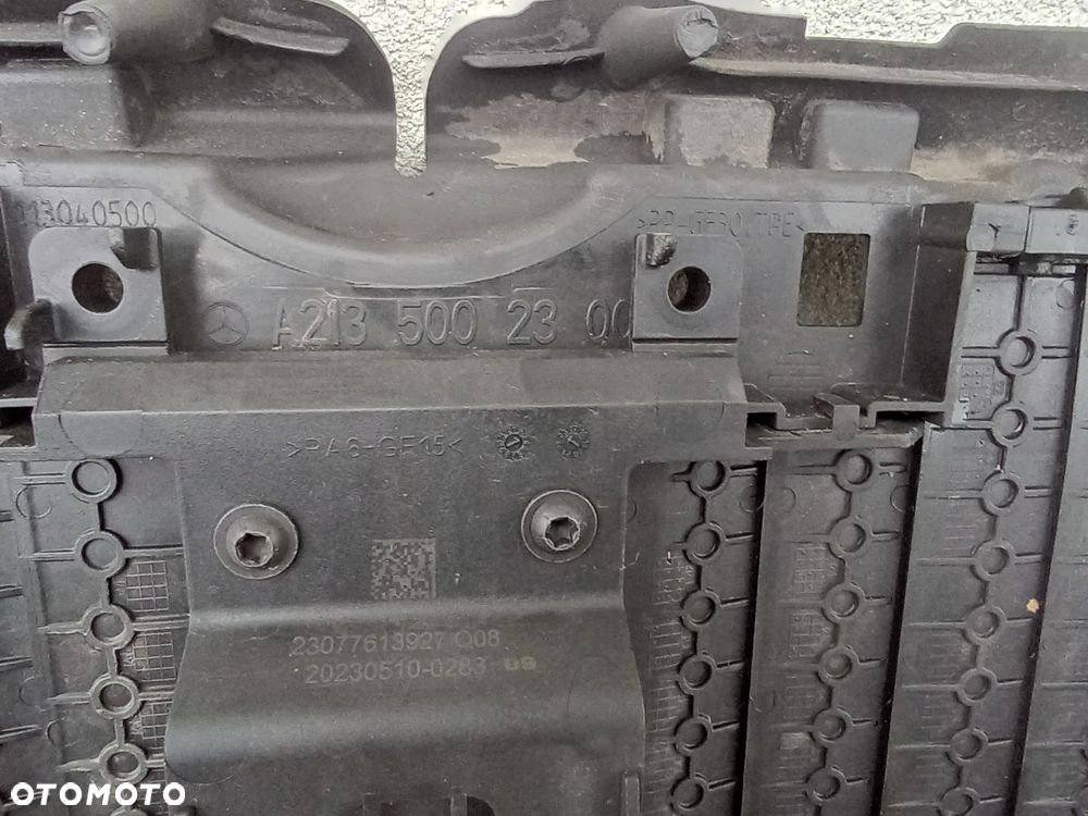 MERCEDES E-KLASA W213 ŻALUZJA ROLETA WLOT KIEROWNICA POWIETRZA A2135002300 - 5