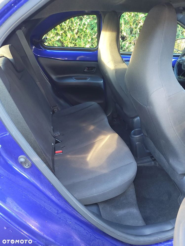 Toyota Aygo x.shift x-play connect - 11