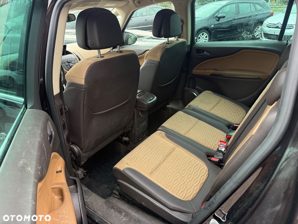 Opel Zafira - 11