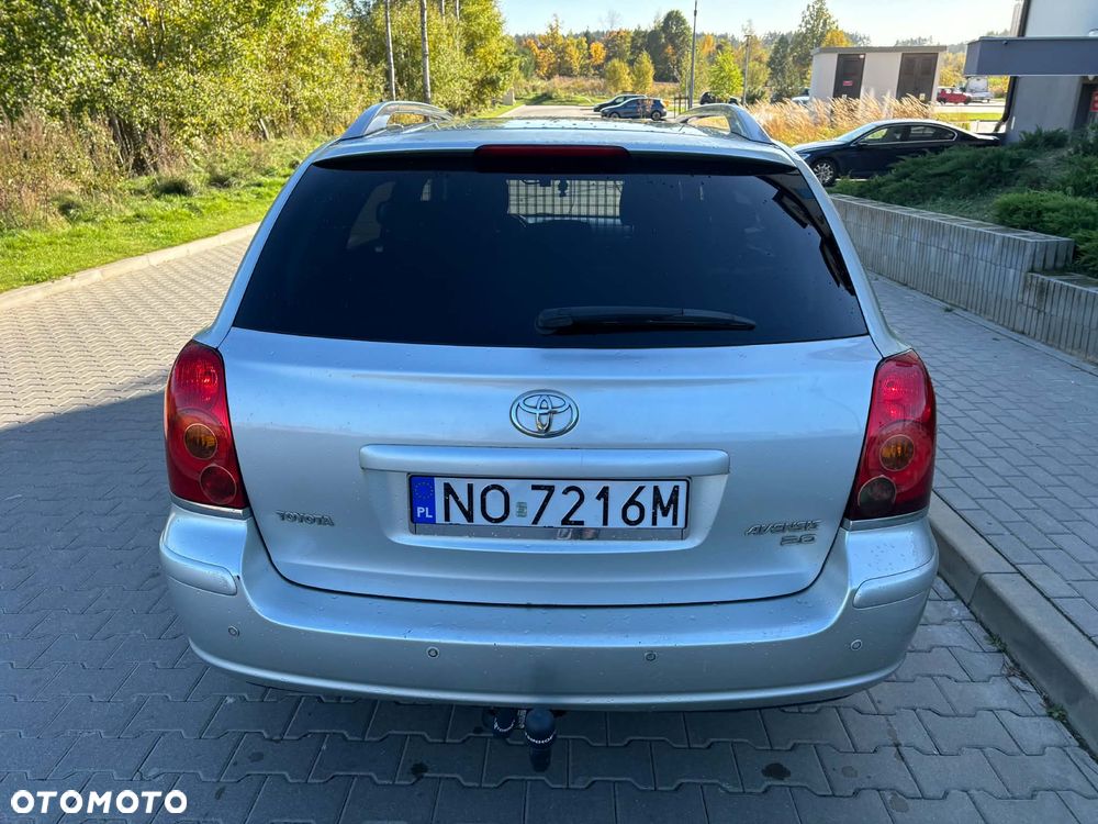 Toyota Avensis 2005 photo 5