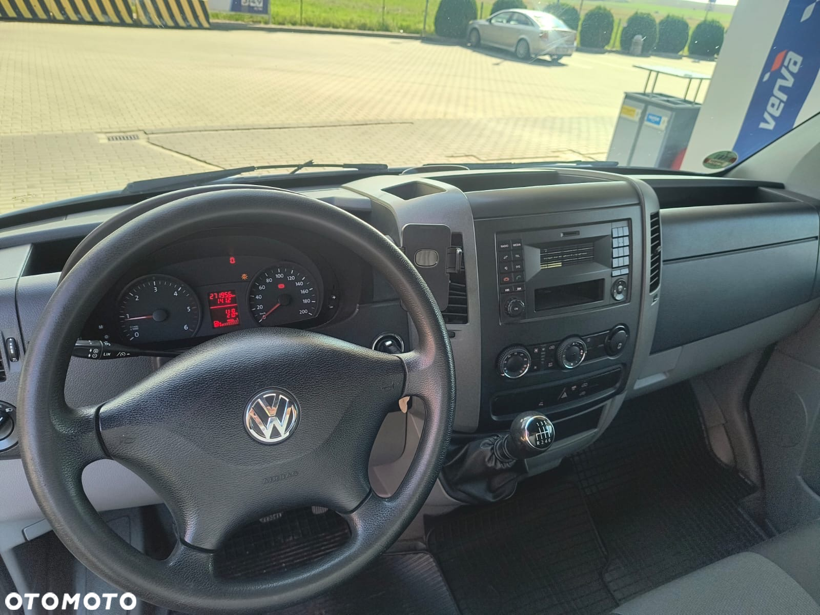 Volkswagen CRAFTER - 9