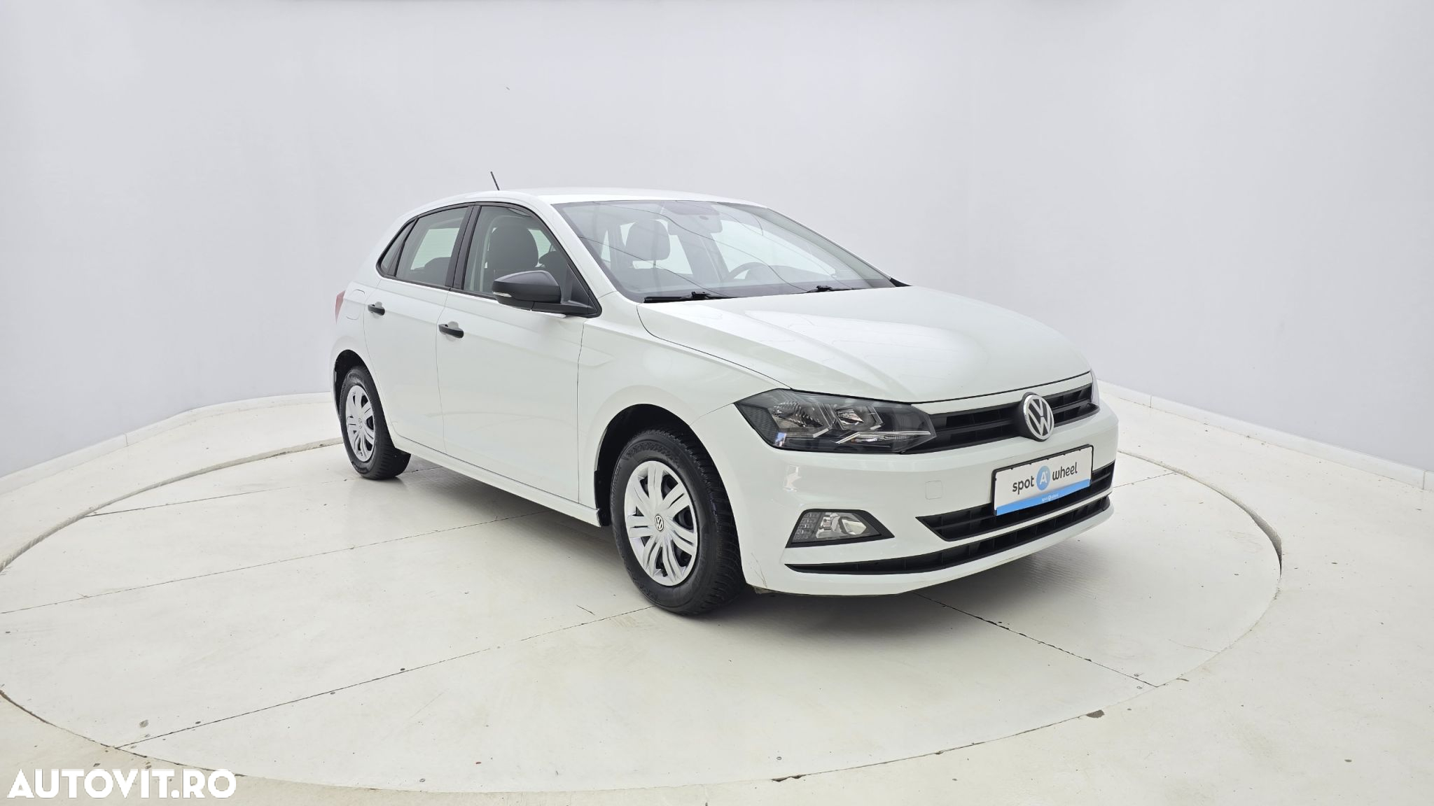Volkswagen Polo - 4