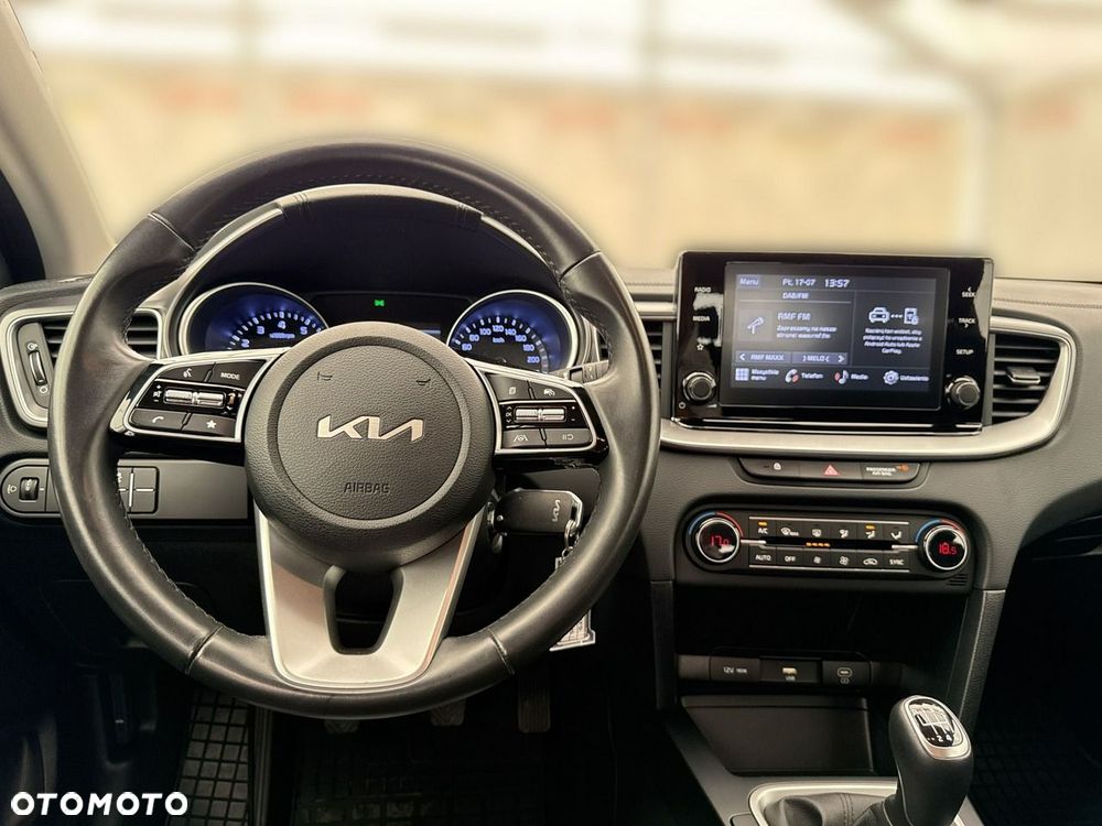Kia Ceed - 15