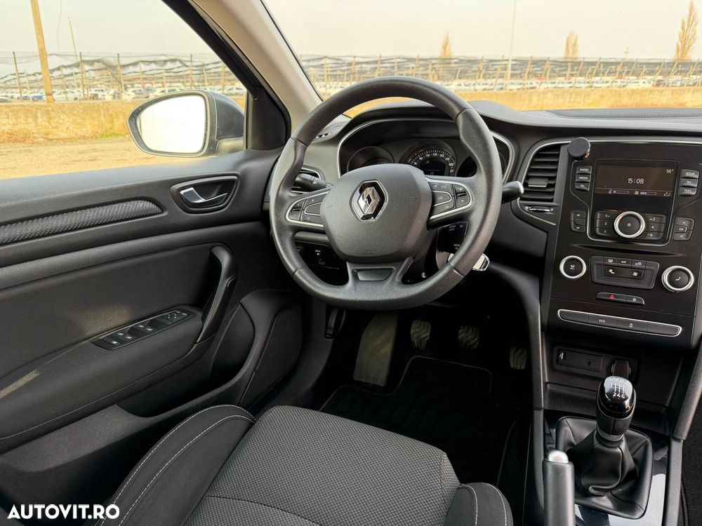 Renault Megane TCE GPF Zen - 21