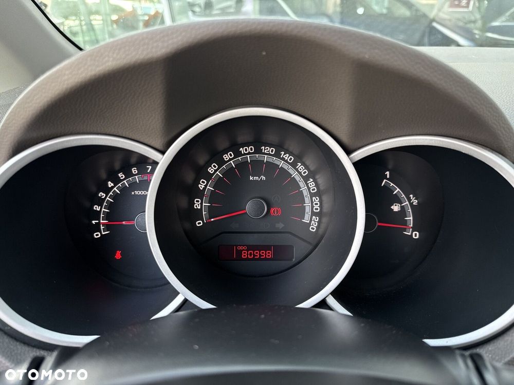 Kia Venga 1.6 XL - 21