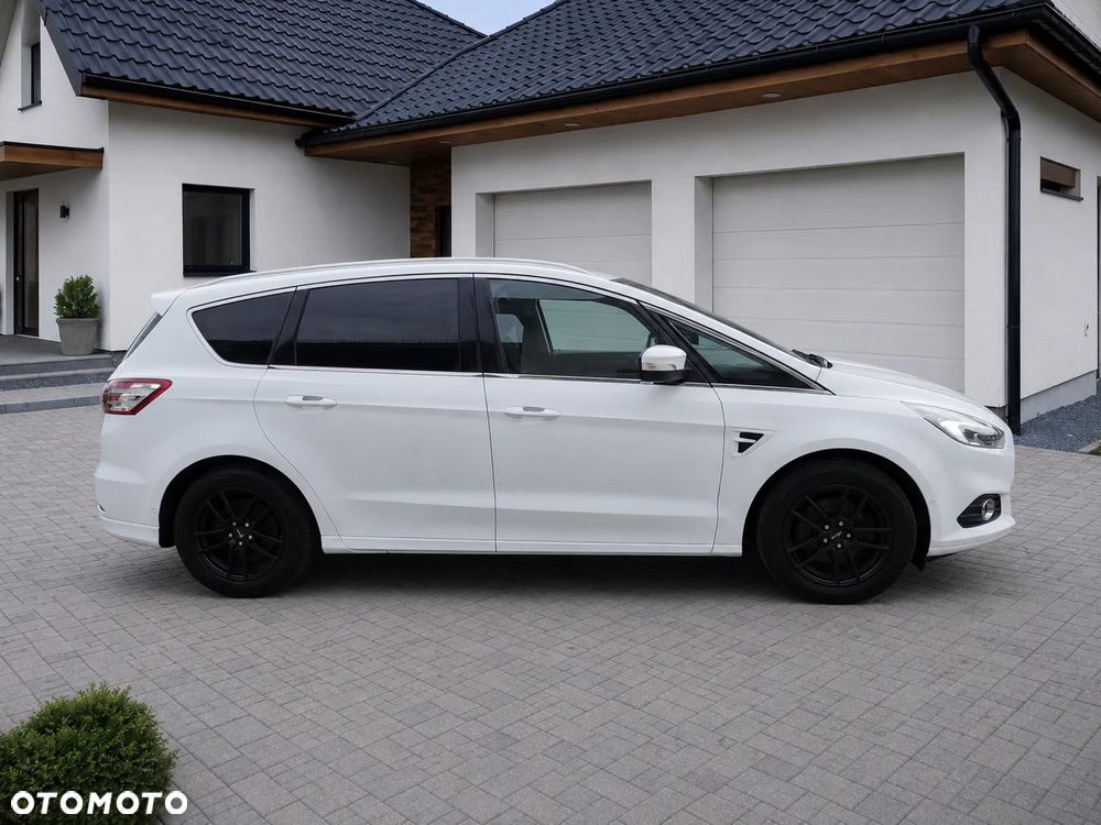 Ford S-Max 2.0 TDCi Titanium PowerShift - 6
