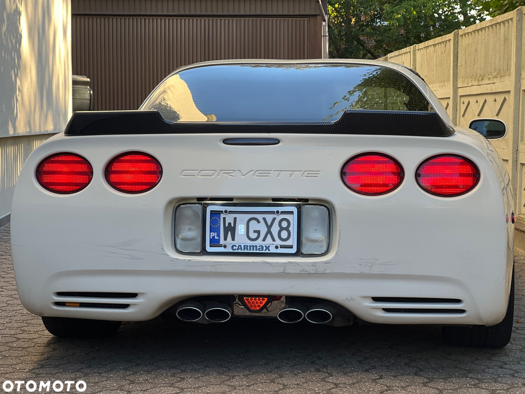 Chevrolet Corvette - 3