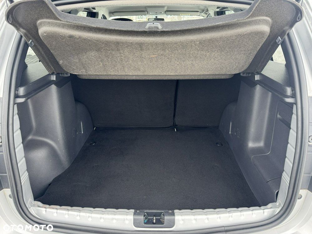 Dacia Duster 1.2 TCe Prestige - 37