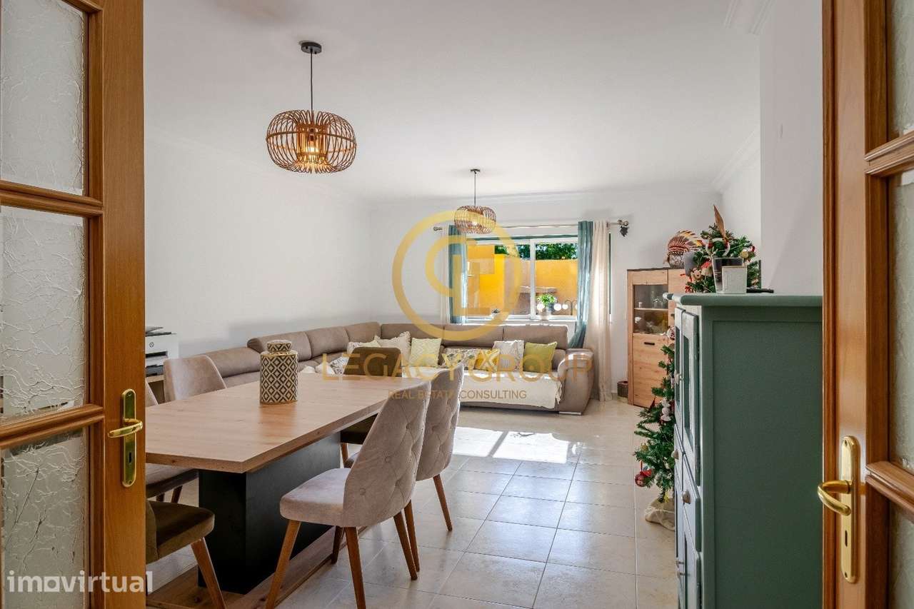 Apartamento T2 com Garagem em Box no Malata em Portimão - Grande imagem: 2/26