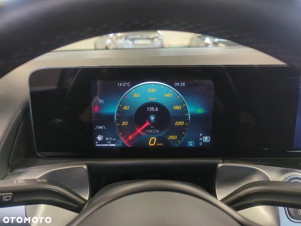 Mercedes-Benz GLB 200 7G-DCT - 12