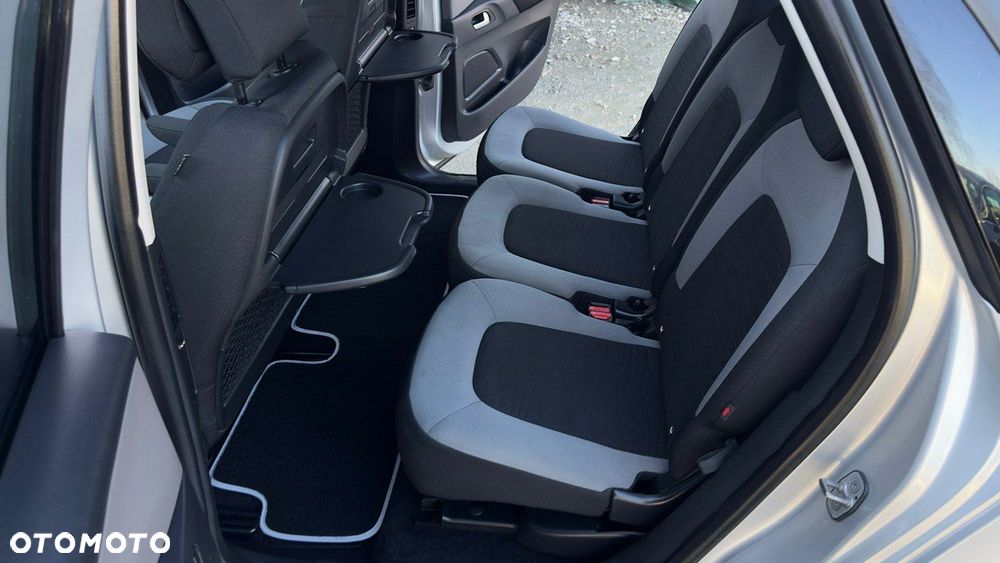 Citroën C4 Picasso - 15