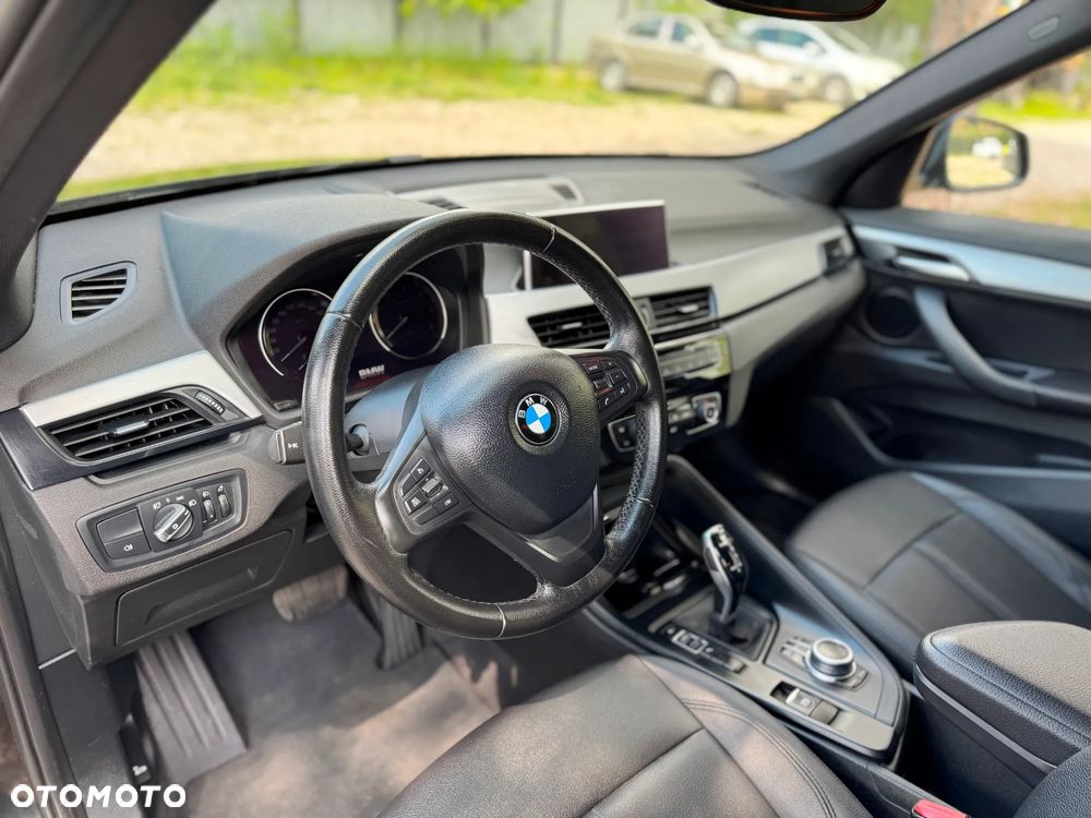 BMW X1 xDrive18d Business Edition - 13