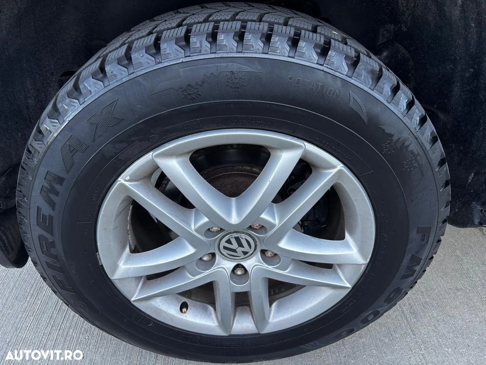 Volkswagen Touareg - 25