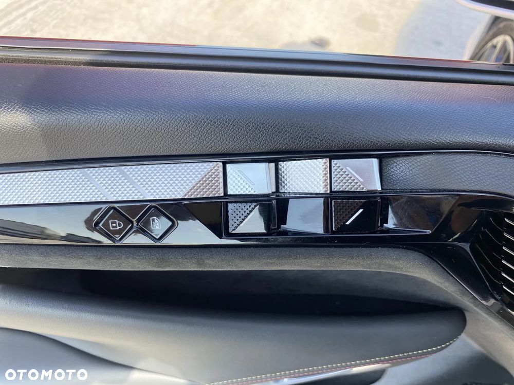 DS Automobiles DS 4 1.6 PureTech Performance Line + - 22