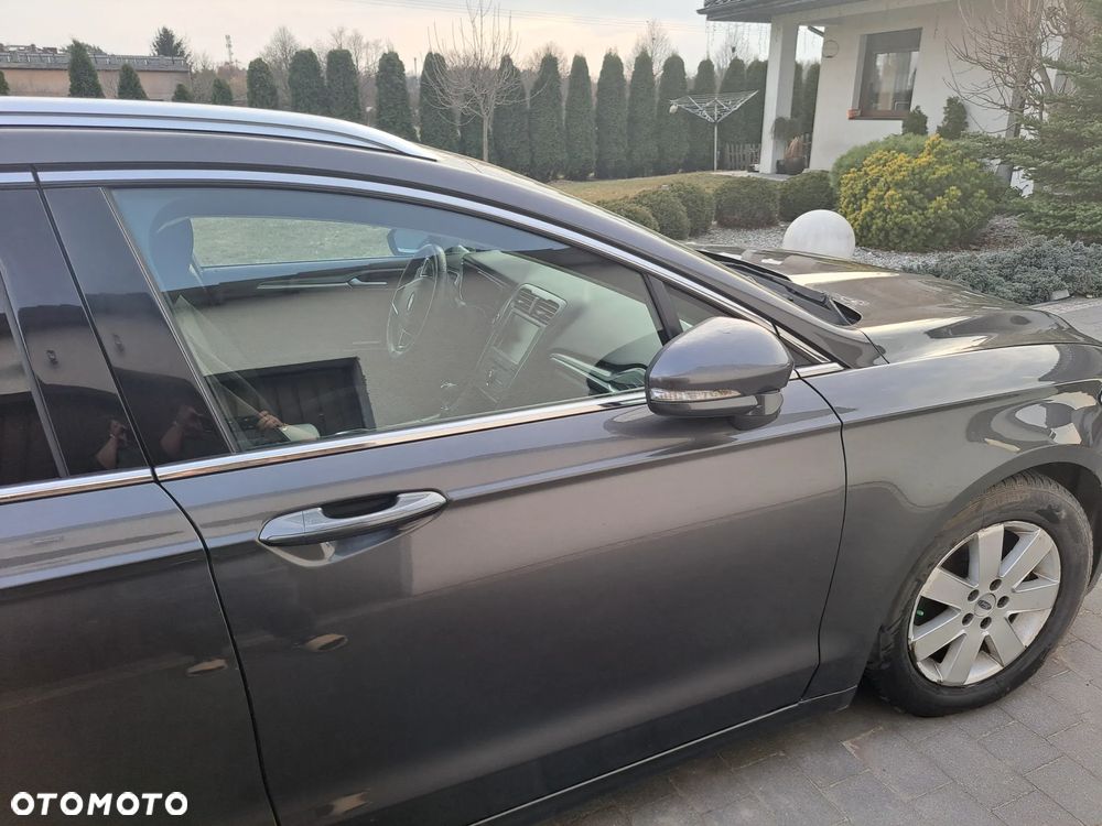 Ford Mondeo 2.0 TDCi Allrad Titanium - 17
