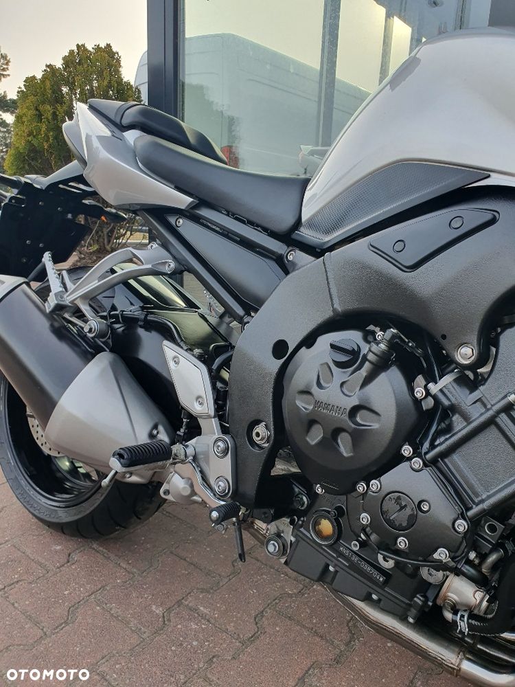 Yamaha FZ - 29
