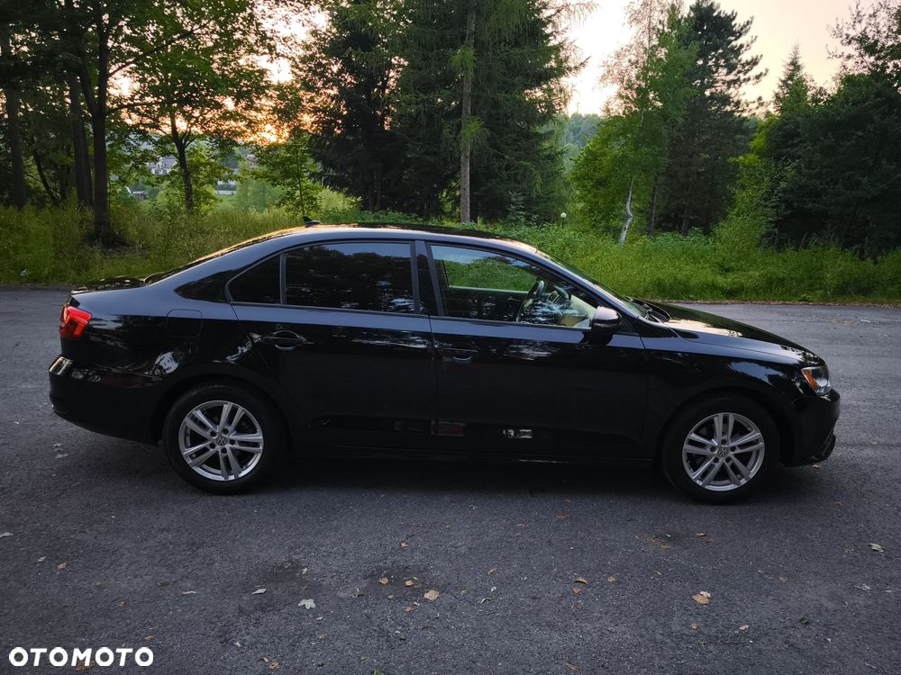 Volkswagen Jetta 2.0 Base - 6