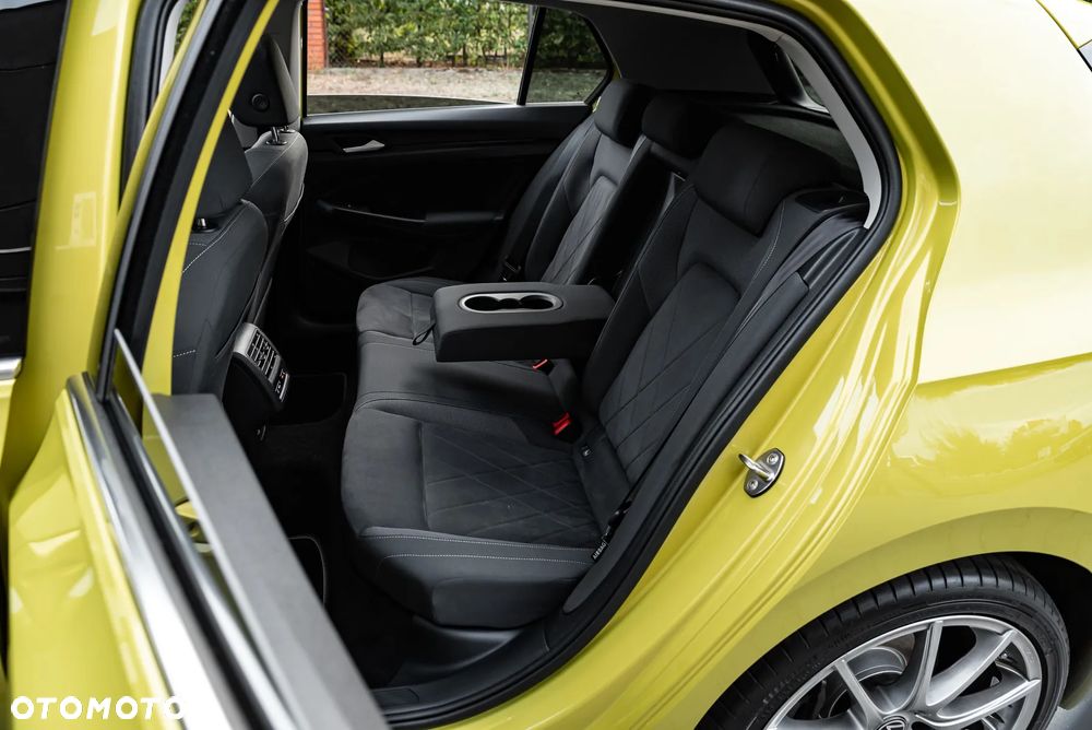 Volkswagen Golf - 12