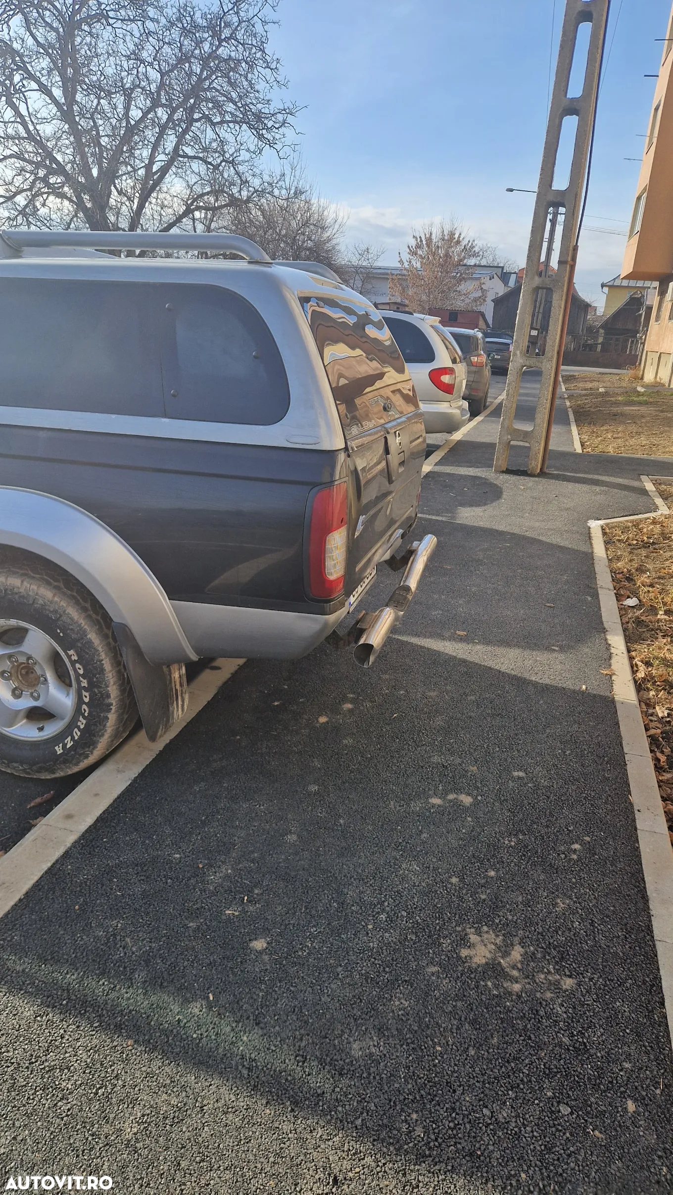 Nissan Navara - 2