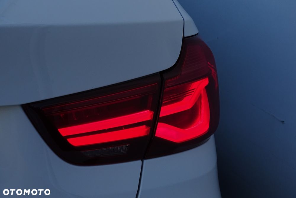 BMW 3GT 320i GPF Sport Line sport - 29