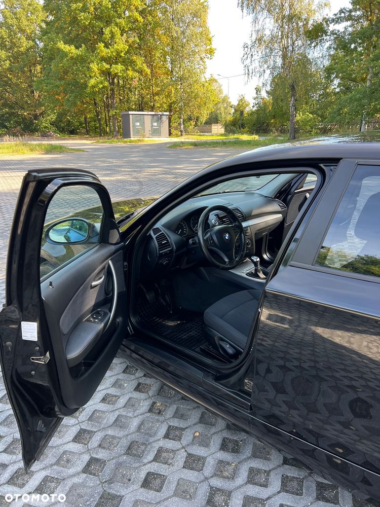 BMW Seria 1 116i - 16