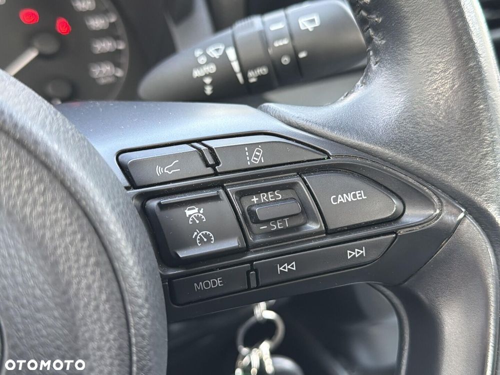 Toyota Yaris - 25