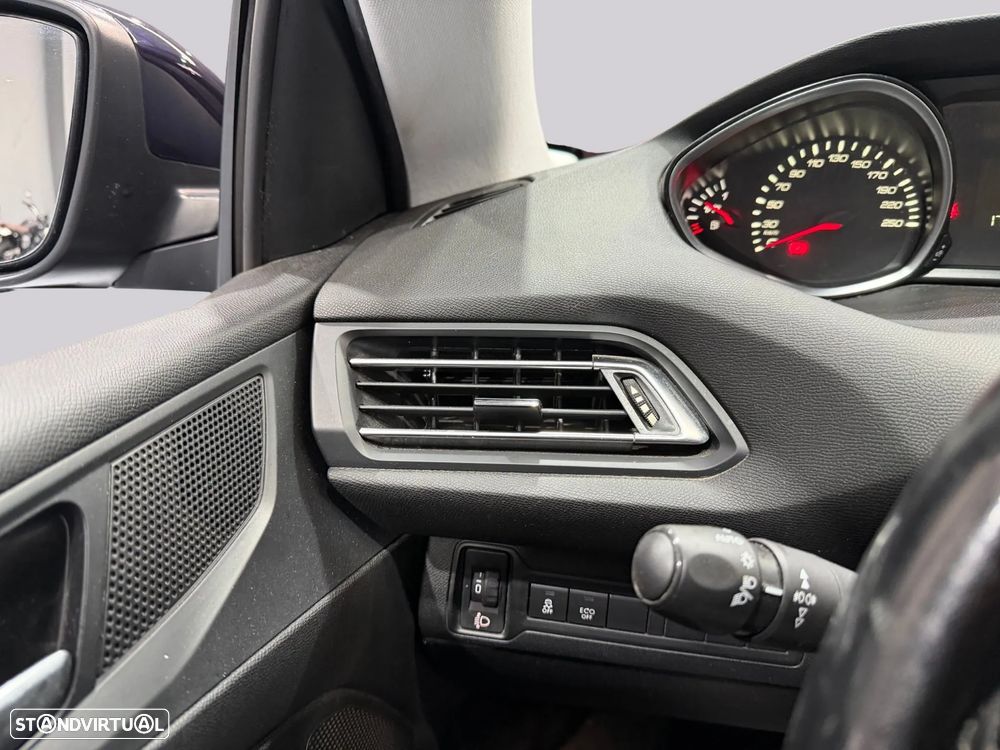 Peugeot 308 - 30