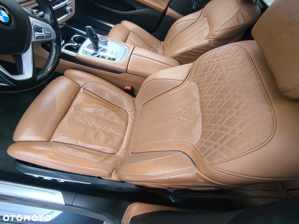 BMW Seria 7 - 17