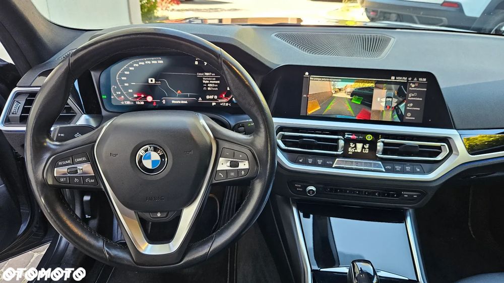 BMW Seria 3 330i xDrive M Sport sport - 30