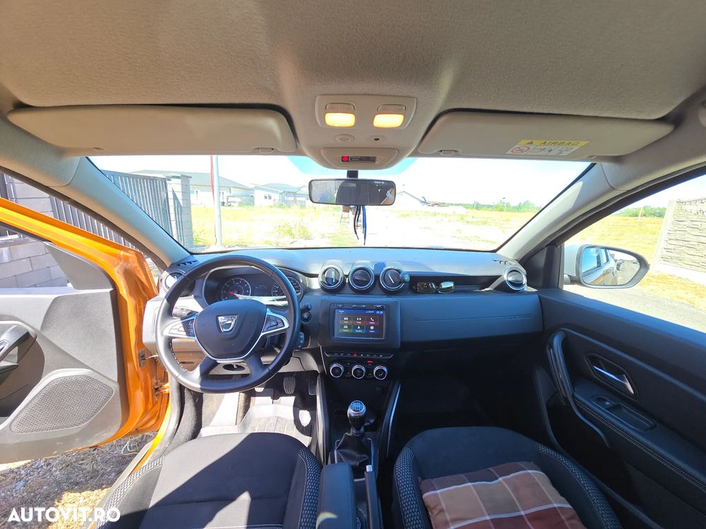 Dacia Duster 1.6 4x4 Laureate - 5
