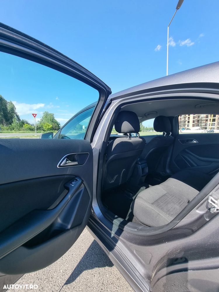 Mercedes-Benz A 180 - 8