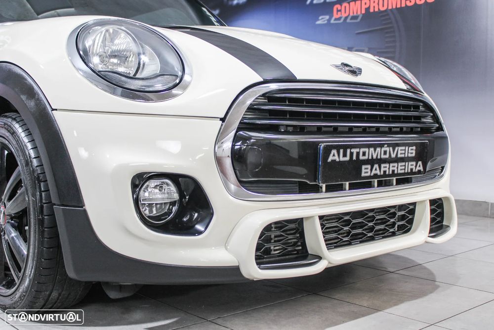 MINI 3 Portas Cooper D - 25