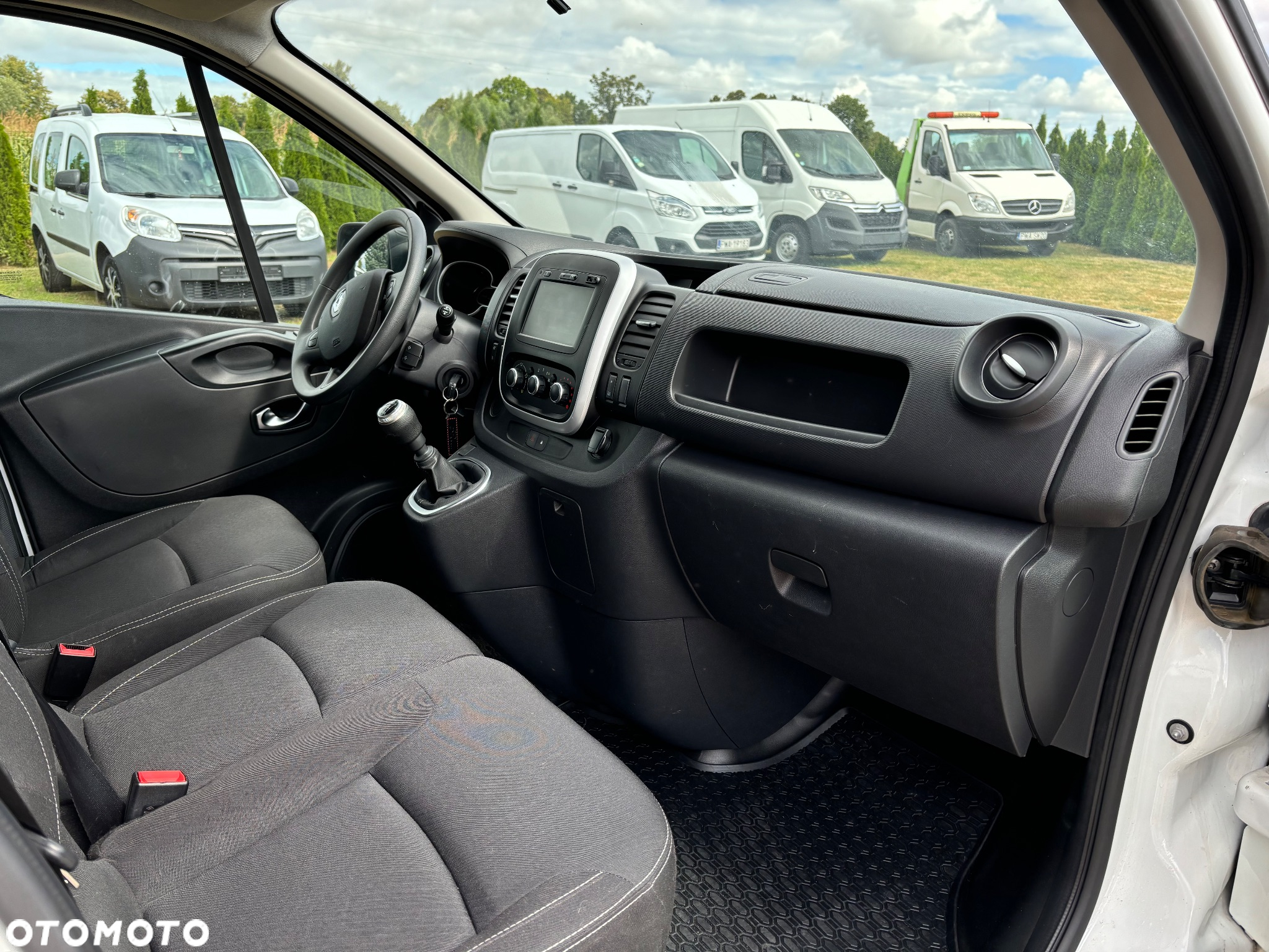 Renault Trafic - 14