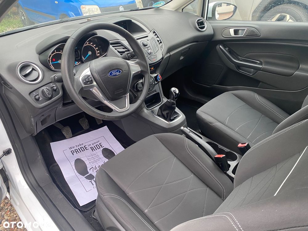 Ford Fiesta - 10