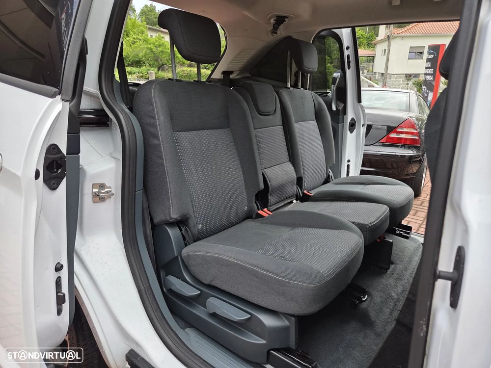 Ford Grand C-Max 1.0 EcoBoost S&S Ambiente - 20
