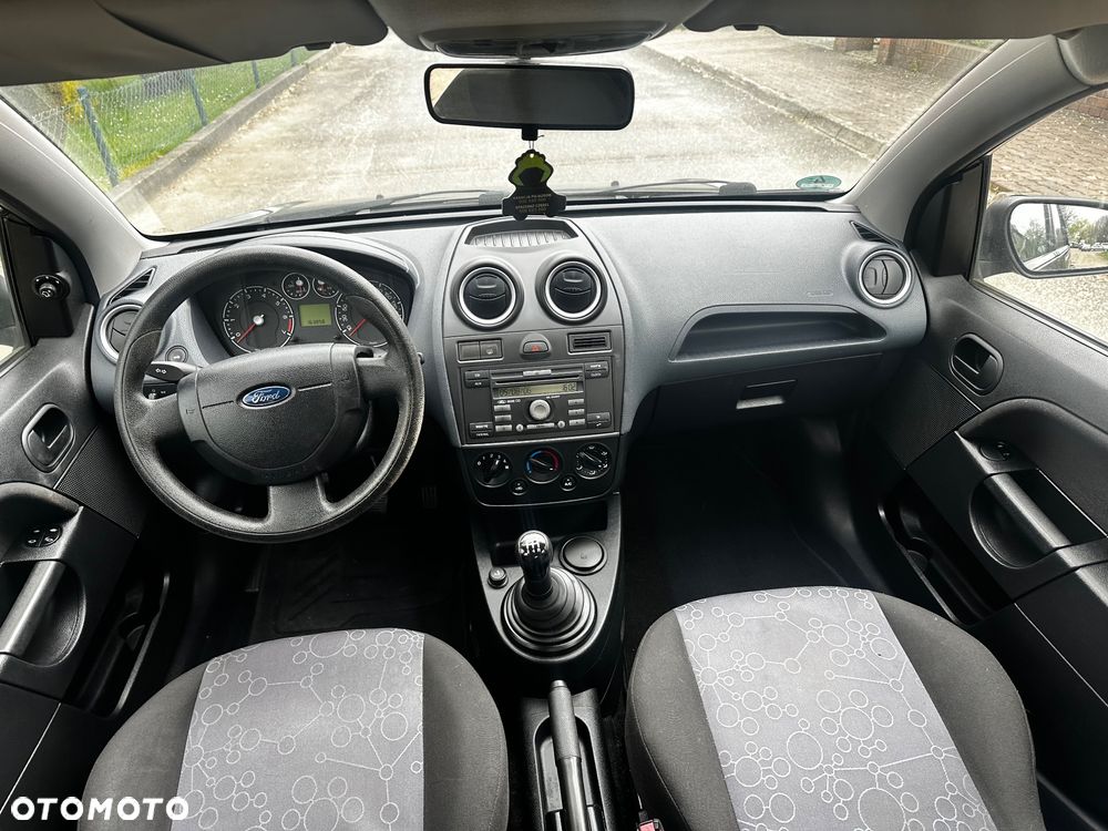 Ford Fiesta - 6