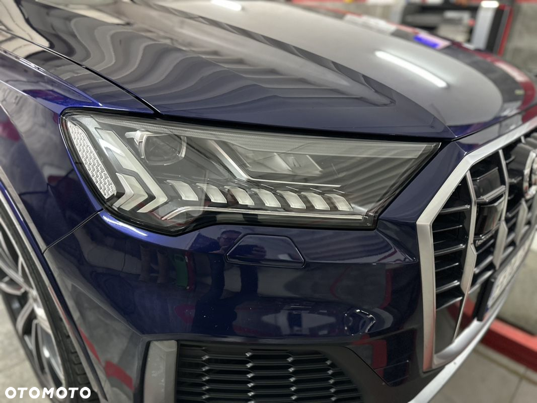 Audi Q7 55 TFSI e Quattro S Line Tiptr - 12