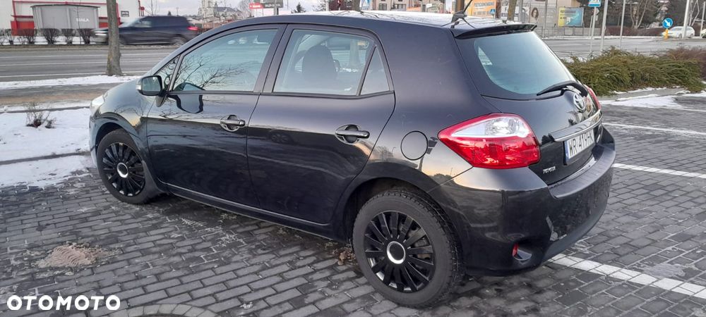 Toyota Auris 1.33 VVT-i - 12