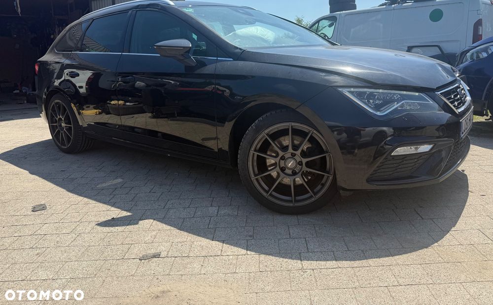Seat Leon Sportstourer 1.8 TSI FR S&S DSG - 2