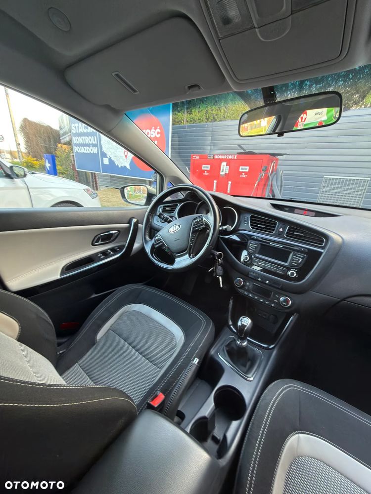 Kia Ceed 1.6 CRDi L - 4