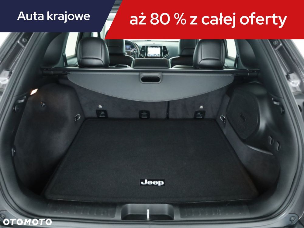 Jeep Cherokee - 20