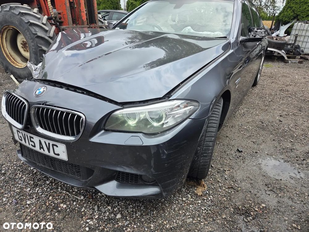 BMW Seria 5 520d xDrive Luxury Line