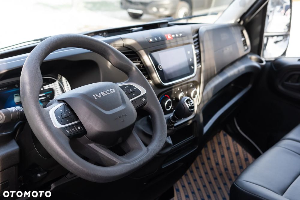 Iveco Daily/Romcar 35C18H/P - 21