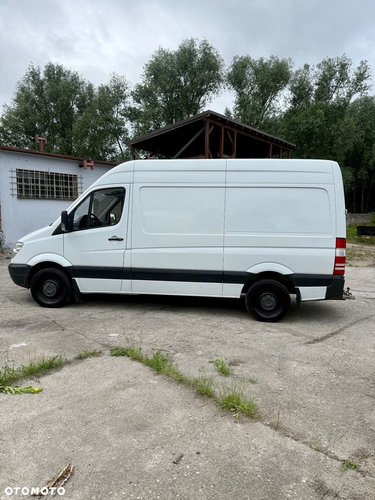 Mercedes-Benz Sprinter - 9