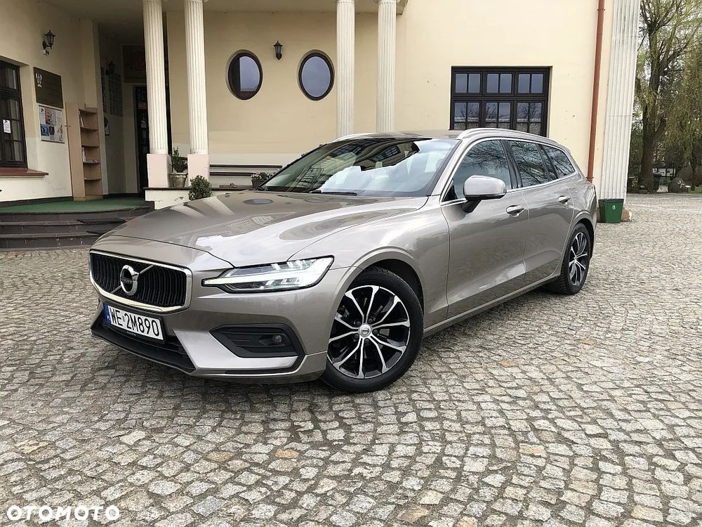 Volvo V60 B4 D Momentum Pro - 1