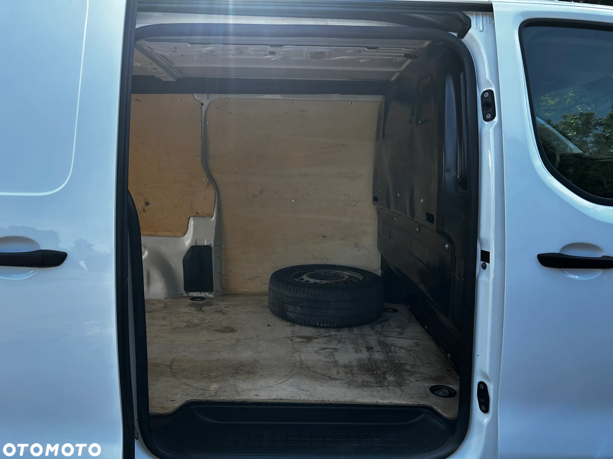 Peugeot Expert - 11