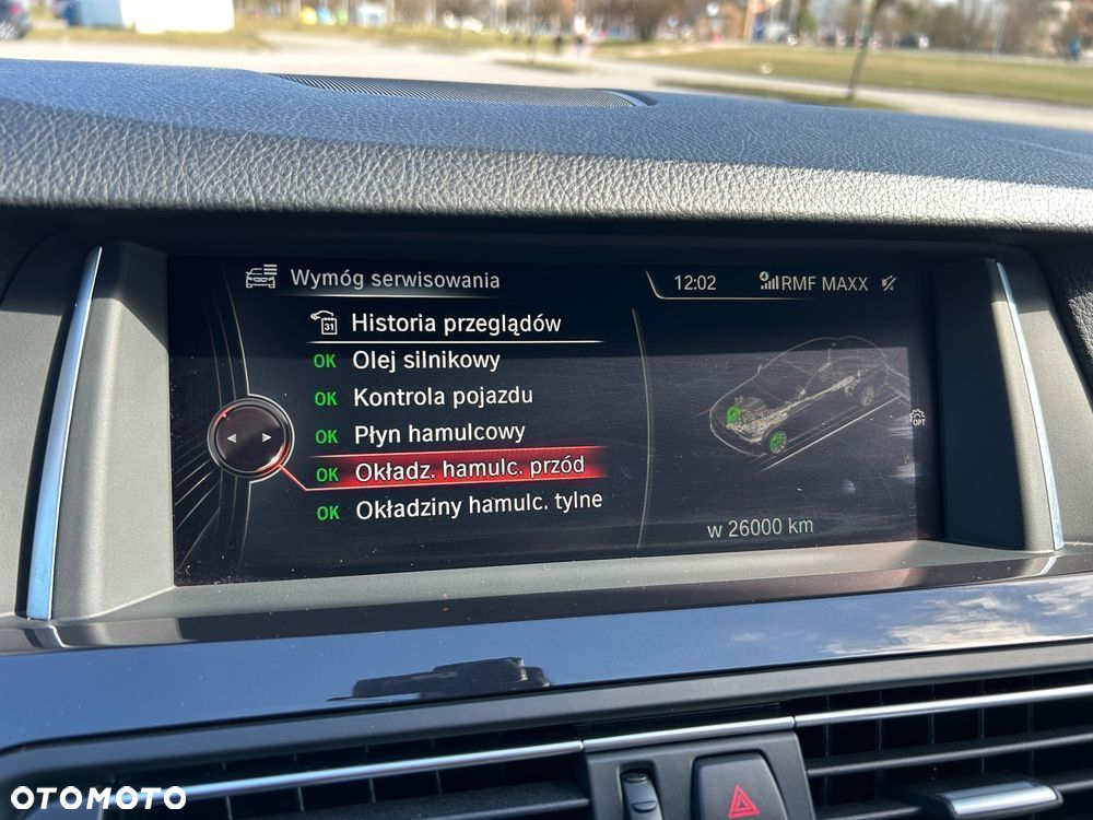 BMW Seria 5 520d - 27