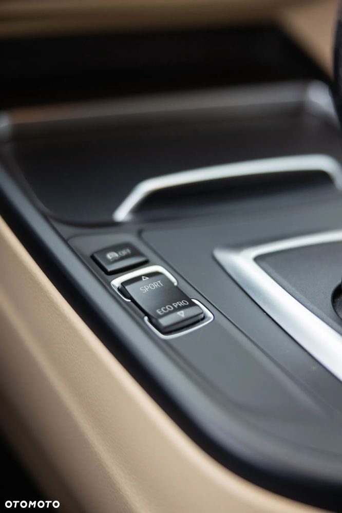 BMW Seria 3 320d Advantage - 30