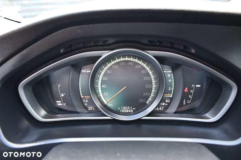 Volvo V40 T2 Geartronic Momentum - 36